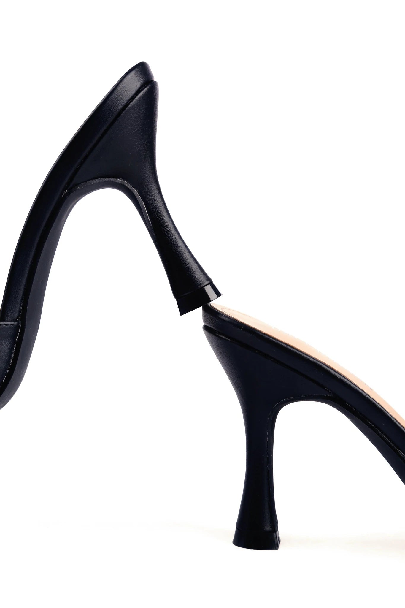 "Raya" Black Low Heels