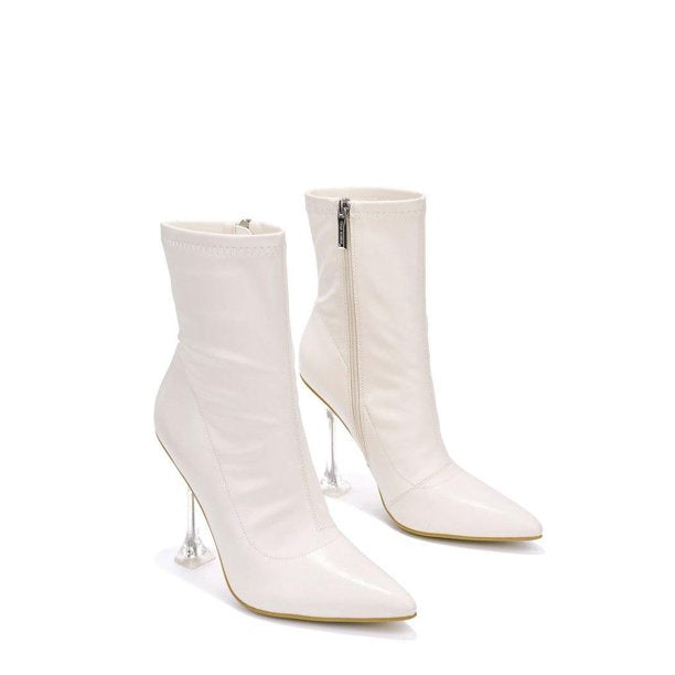 "Irene" Off White Booties