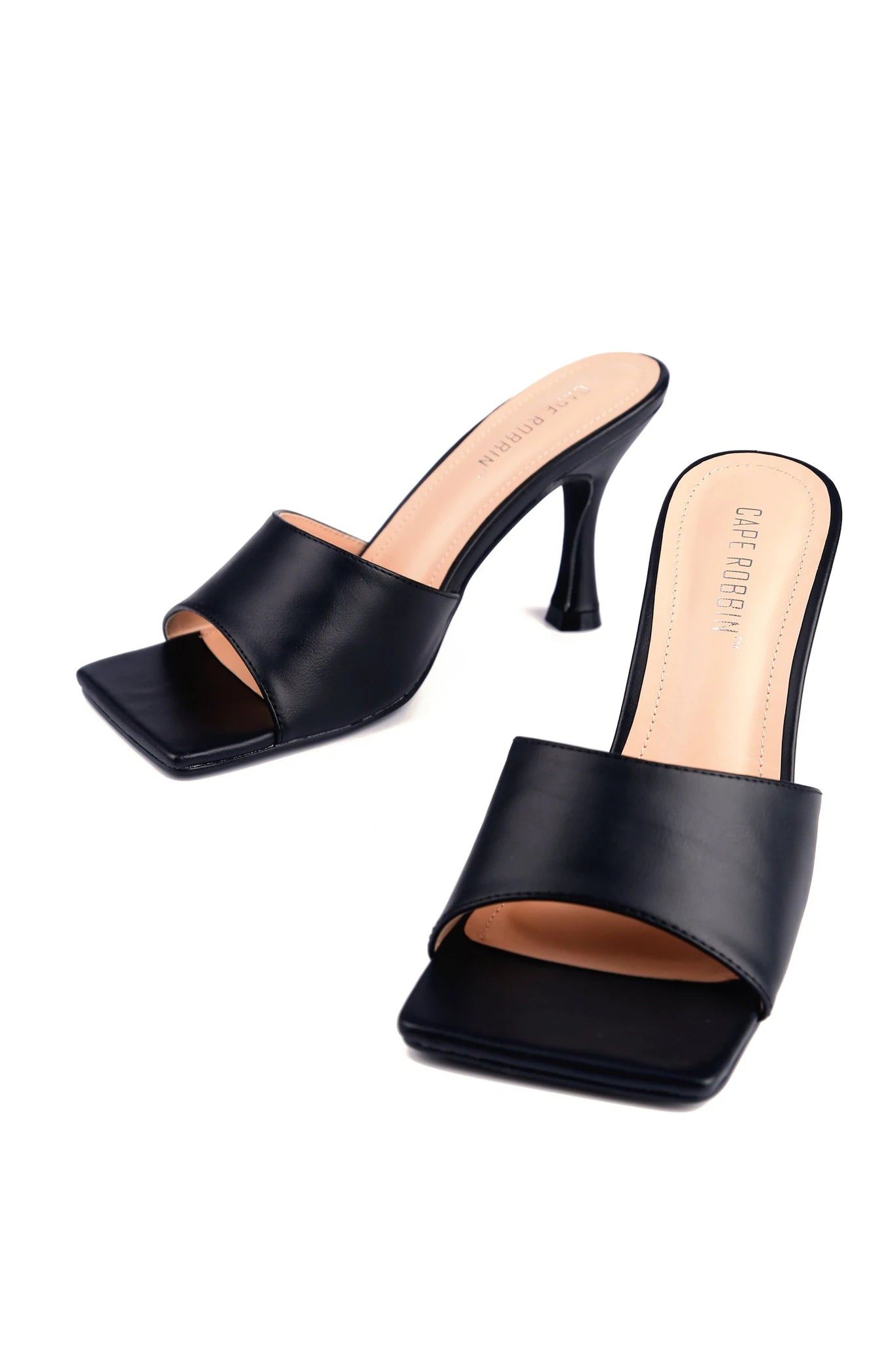 "Raya" Black Low Heels