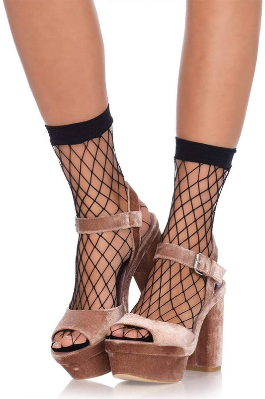 Diamond Shaped Fishnet Ankle Socks